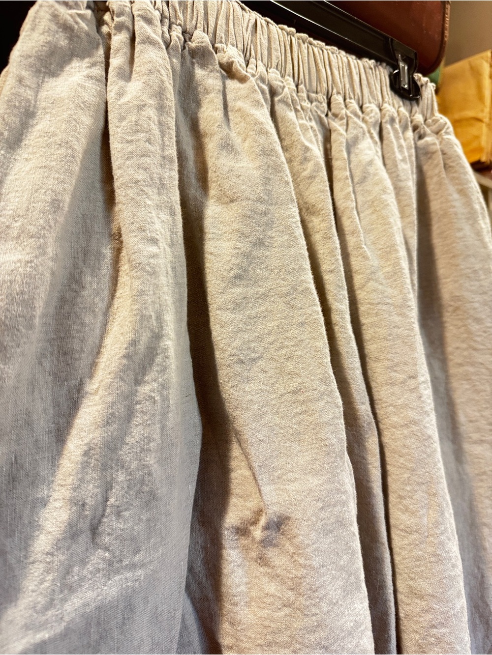 Relaxed Linen Wide Leg Crop Pants in Light Beige - Picture 3 of 3